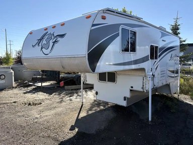2015 Northwood Manufacturing Truck Bed Camper Véhicule - Autre — photo 2
