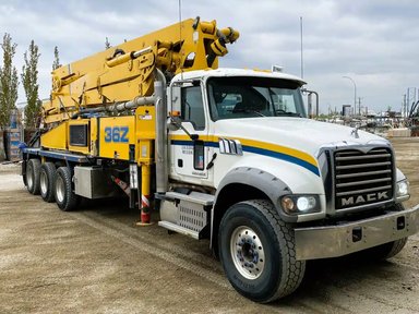 2015 Mack GU714 Camion - pickup — photo 2