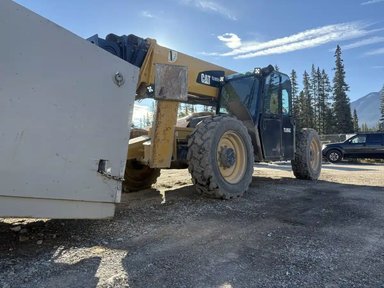 2014 Caterpillar TL1055C Chargeur télescopique — photo 2
