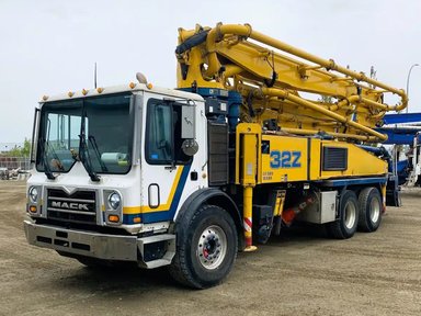 2014 Mack MRU613 Camion - pickup — photo 2