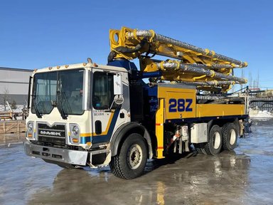 2013 Mack MRU613 Camion - pickup — photo 2