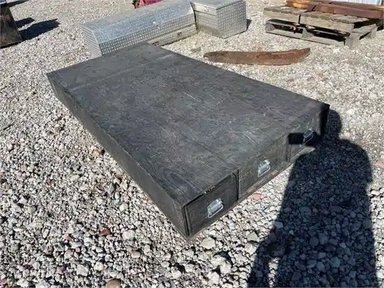SURVEYORS BOX-47" X 94" Camion - pickup — photo 2