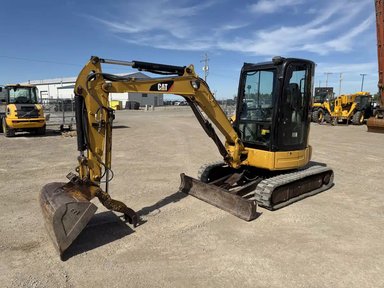 2008 Caterpillar 30 Series Excavatrice — photo 2