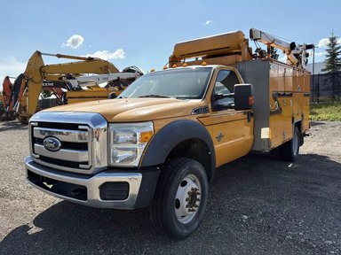 2012 Ford F550 XLT Camion - pickup — photo 2