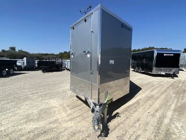 2026 ALUMINUM ENCLOSED SNOWMOBILE TRAILER Remorque - Motoneige — photo 2