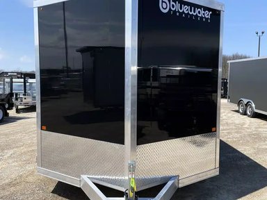 2026 Canadian Mennonite Built Aluminum Enclosed Carhauler Trailer Remorque - Porte-voiture — photo 2