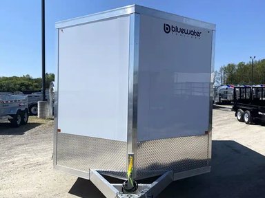 2026 Canadian Mennonite Built Aluminum Enclosed Carhauler Trailer Remorque - Porte-voiture — photo 2
