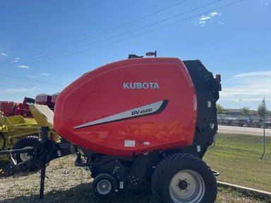 2017 Kubota BV4580NT Presse à Balle Ronde — photo 2