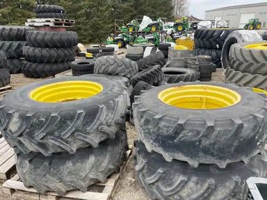 420/85R30 FR DUAL SET Pneus — photo 2