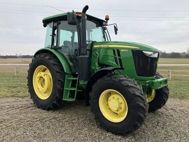 2019 John Deere 6105E Tracteur — photo 2