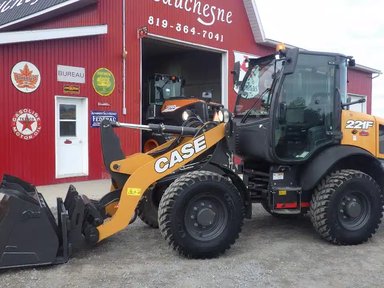 2023 Case 221F Chargeur sur roues — photo 2