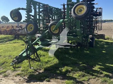 John Deere 2310 Tillage — photo 2