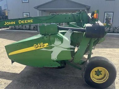 2006 John Deere 946 Faucheuse-conditionneuse — photo 2