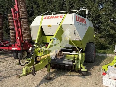2003 CLAAS QUADRANT 2200 Presse à Balle Carrée/Large — photo 2