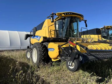 2021 New Holland CR9.90Z Batteuse — photo 2