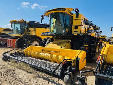 2021 New Holland CR9.90Z Batteuse — photo 2