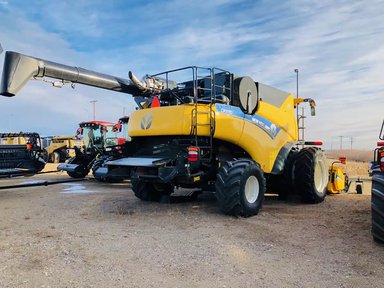 2021 New Holland CR9.90Z Batteuse — photo 2