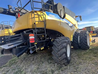 2017 New Holland CR9.90Z Batteuse — photo 2
