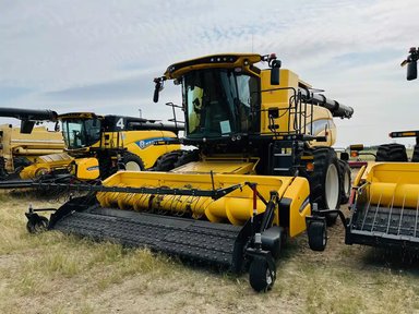 2022 New Holland CR9.90Z Batteuse — photo 2