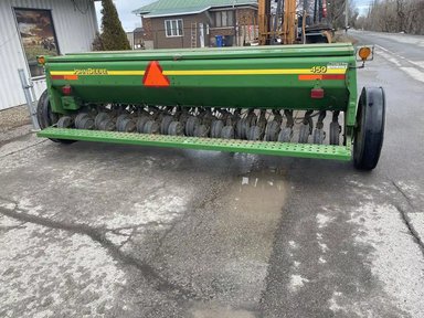 2010 John Deere 450 Semoir à engrais — photo 2