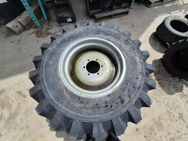 2020 Titan 10X16.5 43X16-20 Pneus — photo 2