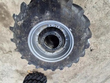 2024 Michelin 480/70R34 Pneus — photo 2