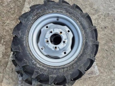 2023 Titan 6-12 9.5-16 Pneus — photo 2