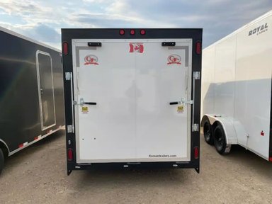 2025 CJay Trailers FX9 Remorque fermée — photo 2