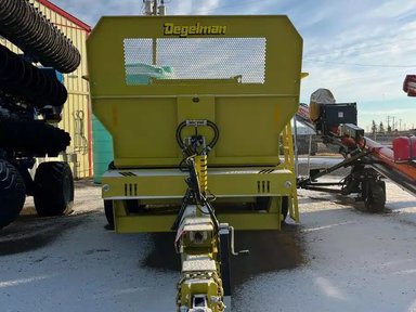 Degelman M20 Épandeur à chaux — photo 2