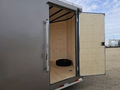 2026 Royal Cargo LCHT52-818V-86 Trailer — photo 2