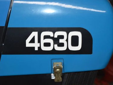 1999 New Holland 4630 Tracteur — photo 2