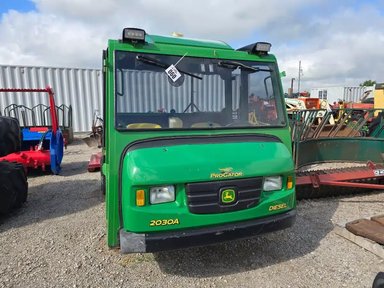 John Deere PROGATOR 2030A Véhicule utilitaire — photo 2