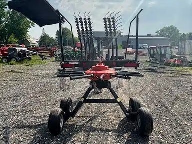 2022 Kubota RA1042T râteau — photo 2
