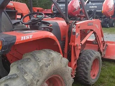 2010 Kubota L3240 Tracteur — photo 2