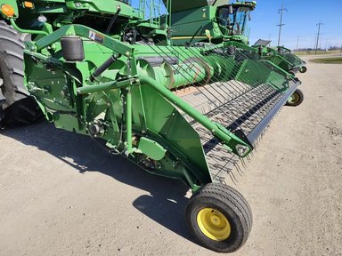 2015 John Deere 615P Nez - Ramasseur — photo 2