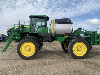 2025 John Deere 412R Arroseur - Automoteur — photo 2