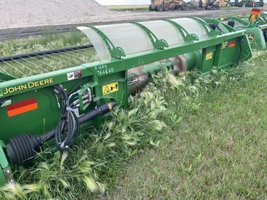 2014 John Deere 615P Nez - Ramasseur — photo 2