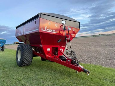 2027 Parker 842 Chariot à Grain — photo 2