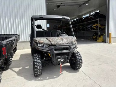 2026 Can-Am 8FTE Véhicule utilitaire — photo 2