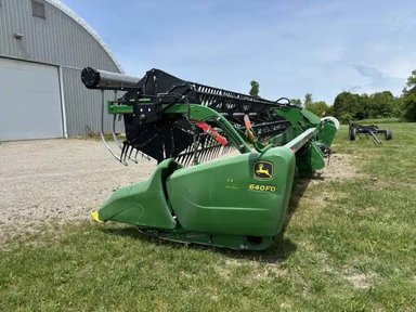 2018 John Deere 640FD — photo 2