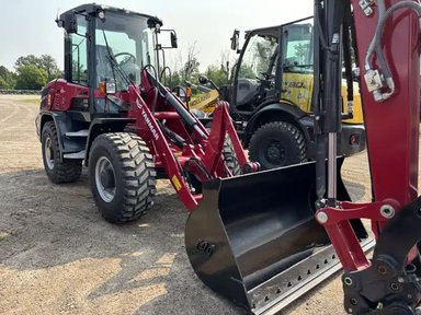 2024 Yanmar V8 Chargeur sur roues — photo 2