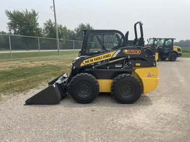 2026 New Holland L320 RG-NA chargeuse à direction à glissement — photo 2