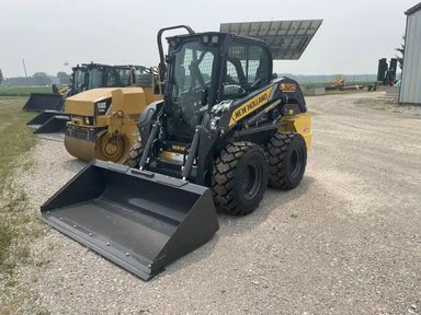 2026 New Holland L320 RG-NA chargeuse à direction à glissement — photo 2