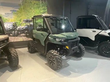 2026 Can-Am 8UFT Véhicule utilitaire — photo 2