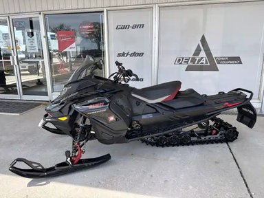 2025 Ski-Doo 850 E-TEC Motoneige — photo 2