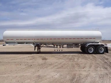 1981 Fruehauf 41FT Tandem Aluminum remorque - citerne — photo 2