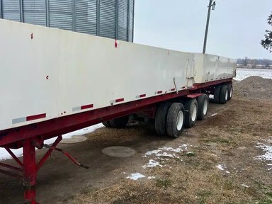 Tomato Tub Trailer — photo 2