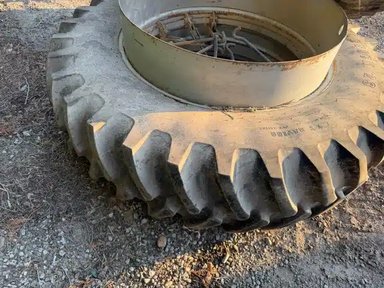 Firestone 18.4x42 Radial T-rail Duals Pneus — photo 2