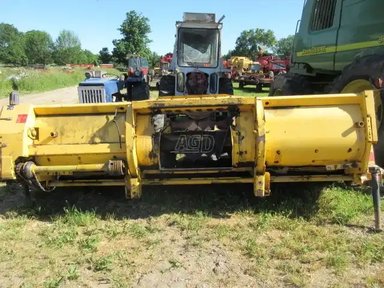 New Holland 360N6 Nez - Maïs — photo 2