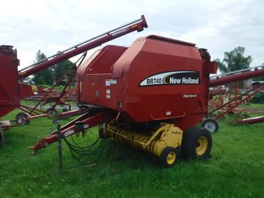 New Holland BR740 Presse à Balle Ronde — photo 2